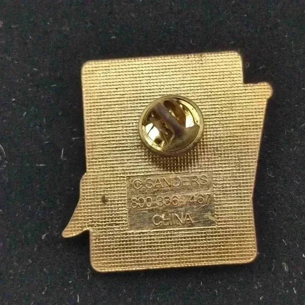 Long Beach Washington Loyalty Days pin (Sanders)
